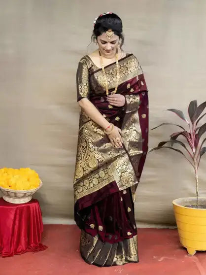 Woven Kanjivaram Pure Silk Saree (Maroon)